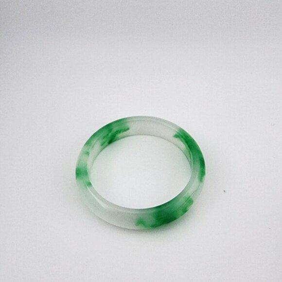 Brand New Jade Bangle Bracelet - Picture 2 of 7